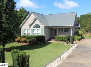 312 Dean St, Pickens, SC 29671