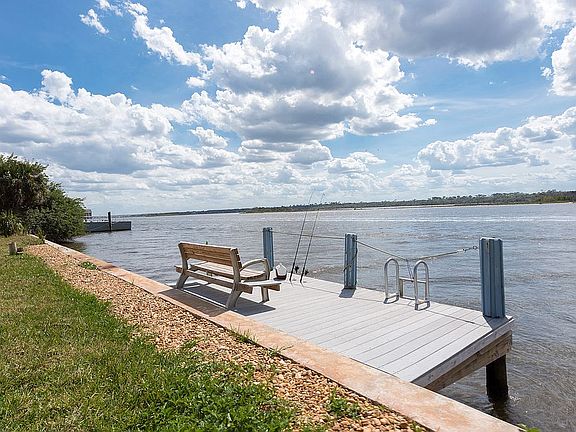 5th image of 2040 John Anderson Dr