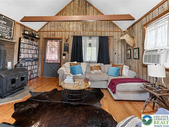 5th image of 148 Sandy Beach Rd
