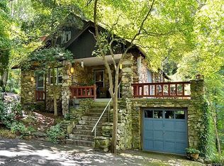 9 Pine Tree Rd, Asheville, NC 28804