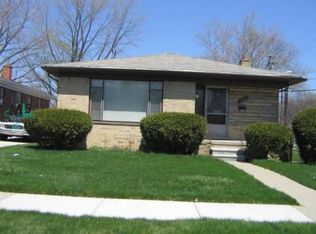 14400 Elm St, Oak Park, MI 48237