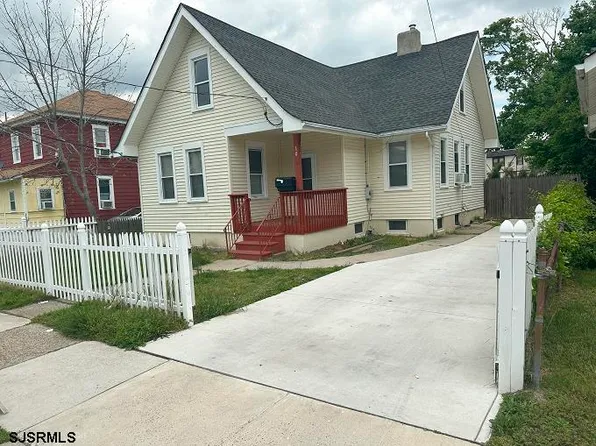 10 W Adams Ave, Pleasantville, NJ 08232