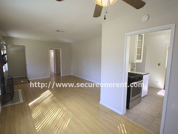 4th image of 13023 Cantara St