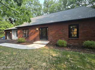 27 Hemlock Dr, Lock Haven, PA 17745