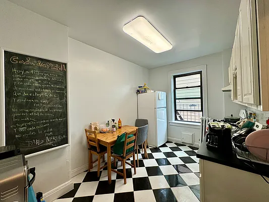 Rented by Corcoran | media 18