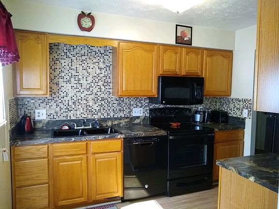 3rd image of 1483 Nathanial Dr