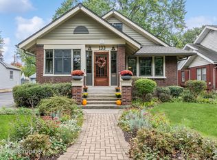 133 Pomeroy Ave, Crystal Lake, IL 60014