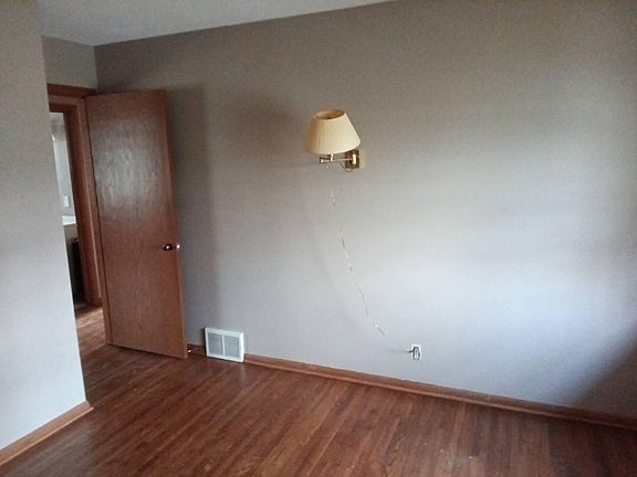 2nd image of 5107 Winchester Ln