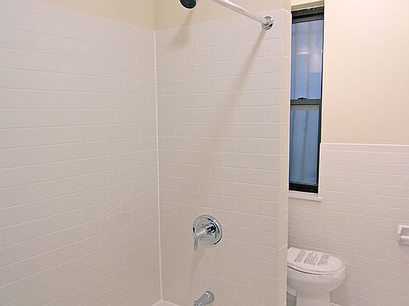 5th image of 196 Bradhurst Ave APT 8