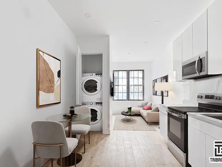 416 Lorimer St #1R — Photo 2