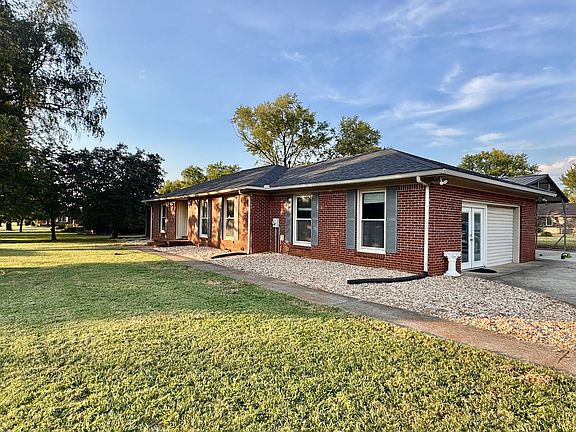 2nd image of 2797 Asbury Ln