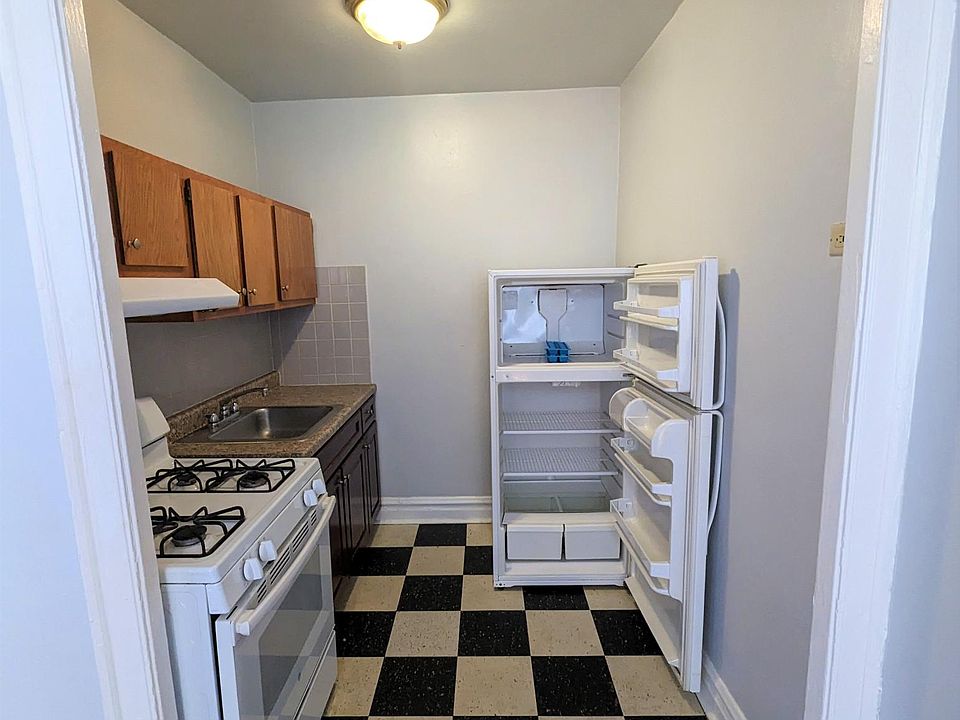 1st image of 1705 W Jonquil Ave APT 415