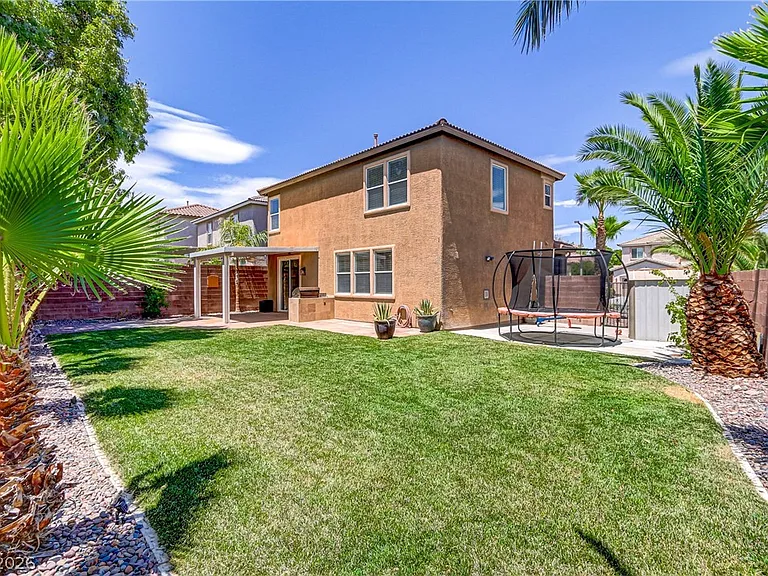 11223 Tribiani Ave — Photo 48