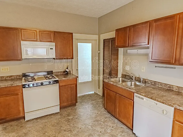 1714 Meharry St #A — Photo 8