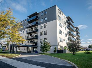 1265 Birchmount Rd #11, Toronto, ON M1P 2C9