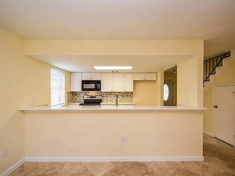 2110 Whiteback Dr — Photo 13
