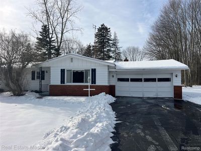 4291 Parker Rd, Fort Gratiot, MI, 48059