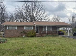 128 Williams St, Trenton, GA 30752