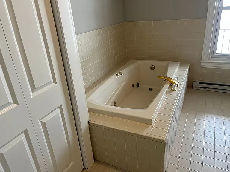 401 Main St #2B — Photo 5