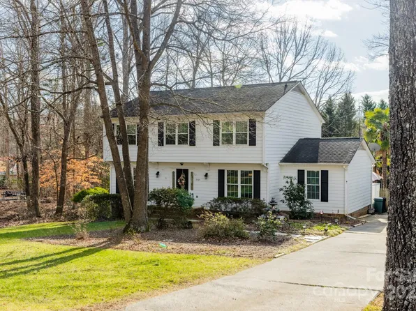 3165 Wimbledon Ln, Rock Hill, SC 29732