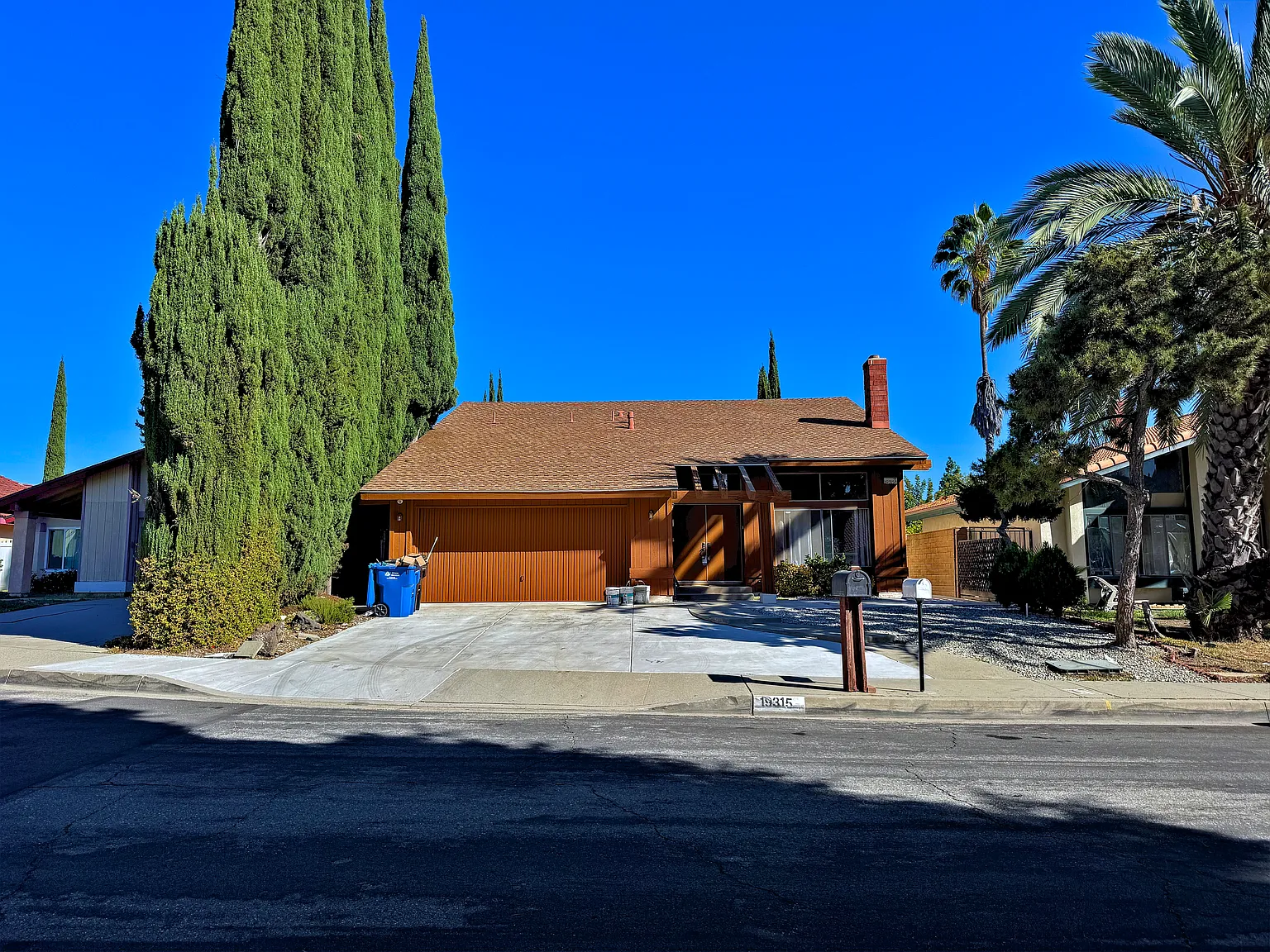 19315 Greyhall St — Photo 1