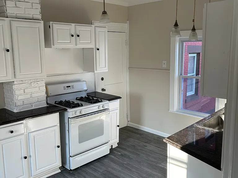 230 Pleasant St #2 — Photo 7