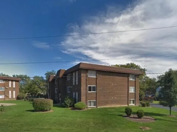 335 N Columbine Ave APT B5, Lombard, IL 60148