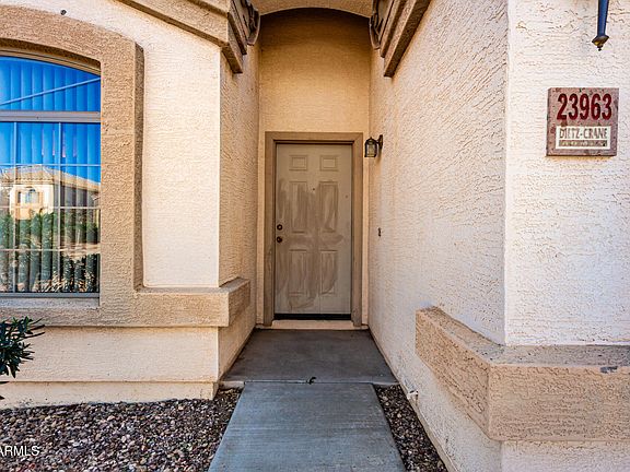 5th image of 23963 W TONTO Street