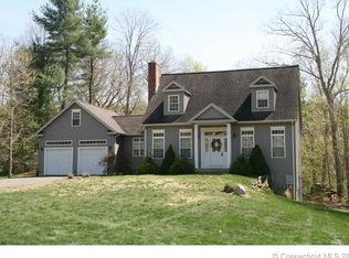 11 Homestead Dr, Mansfield, CT 06268