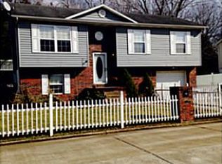 11 Whispering Pines Ln, Huntington, WV 25704