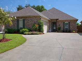 17260 Rue Vlg, Prairieville, LA 70769