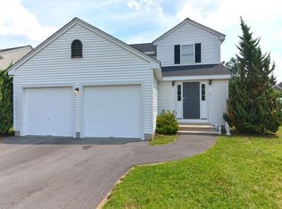 17 Derby St, Framingham, MA 01701