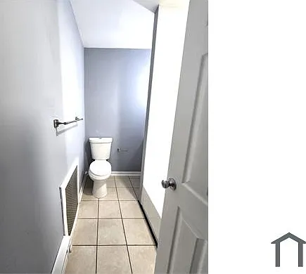 6542 Regent St — Photo 18