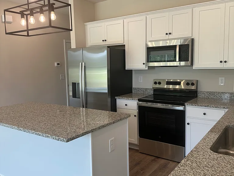 101 Asbury Dr NW #11 — Photo 7