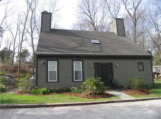 81 Jacobs Ln, Guilford, CT 06437