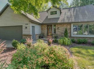 3224 S White Birch Ln, Appleton, WI 54915