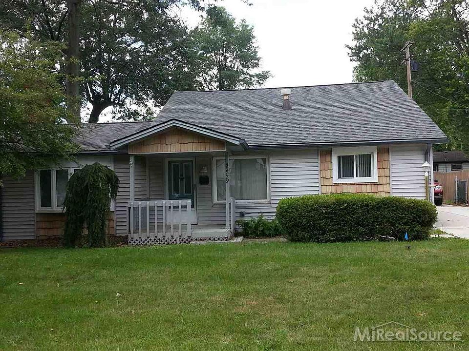 1st image of 50779 Holt St