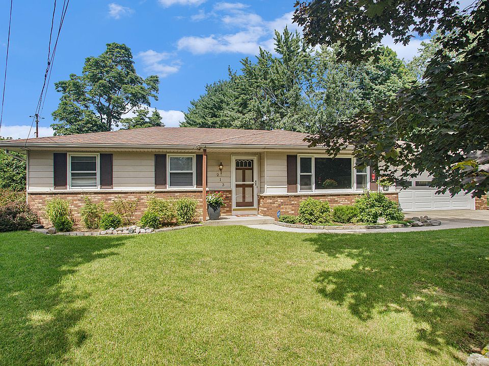 1st image of 213 Gabardine Ave