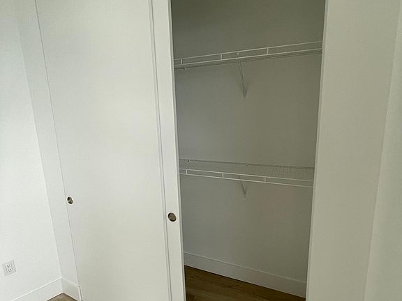 5th image of 323 NE 58th St #B3