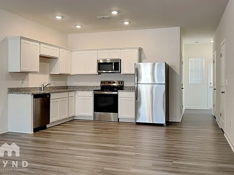 3036 Fulong Dr — Photo 9