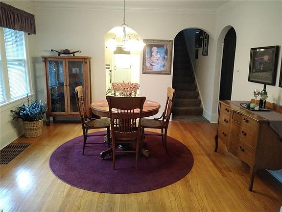 5th image of 908 N Noyes Blvd