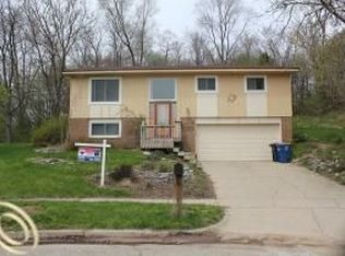 1790 David Ct, Ann Arbor, MI 48105