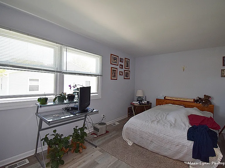 1341 N Glen Cir #D — Photo 2