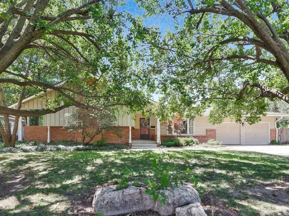 1301 N Armour St, Wichita, KS 67206