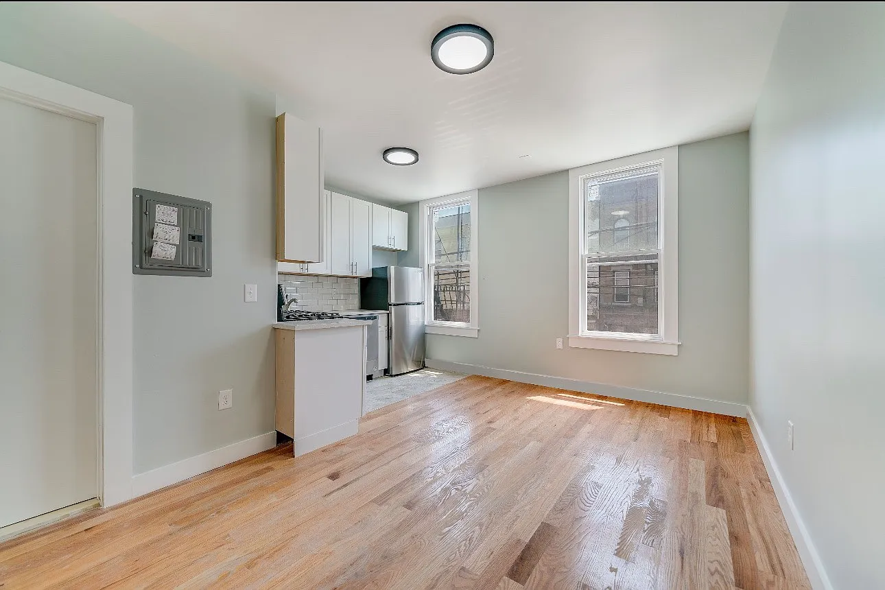 2 bed, 900 sqft, $2,195 — Photo 4
