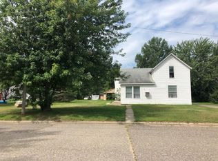 211 4th St SW, Staples, MN 56479