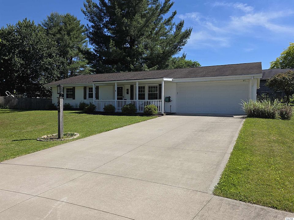 1st image of 21 Sussex Ct W