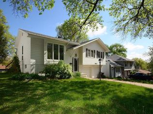 9624 Browne St, Omaha, NE 68134