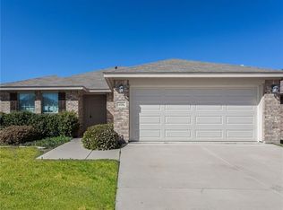 1220 Roping Reins Way, Haslet, TX 76052