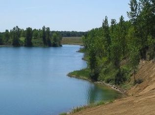 9 14b Rd, Etna Green, IN 46524